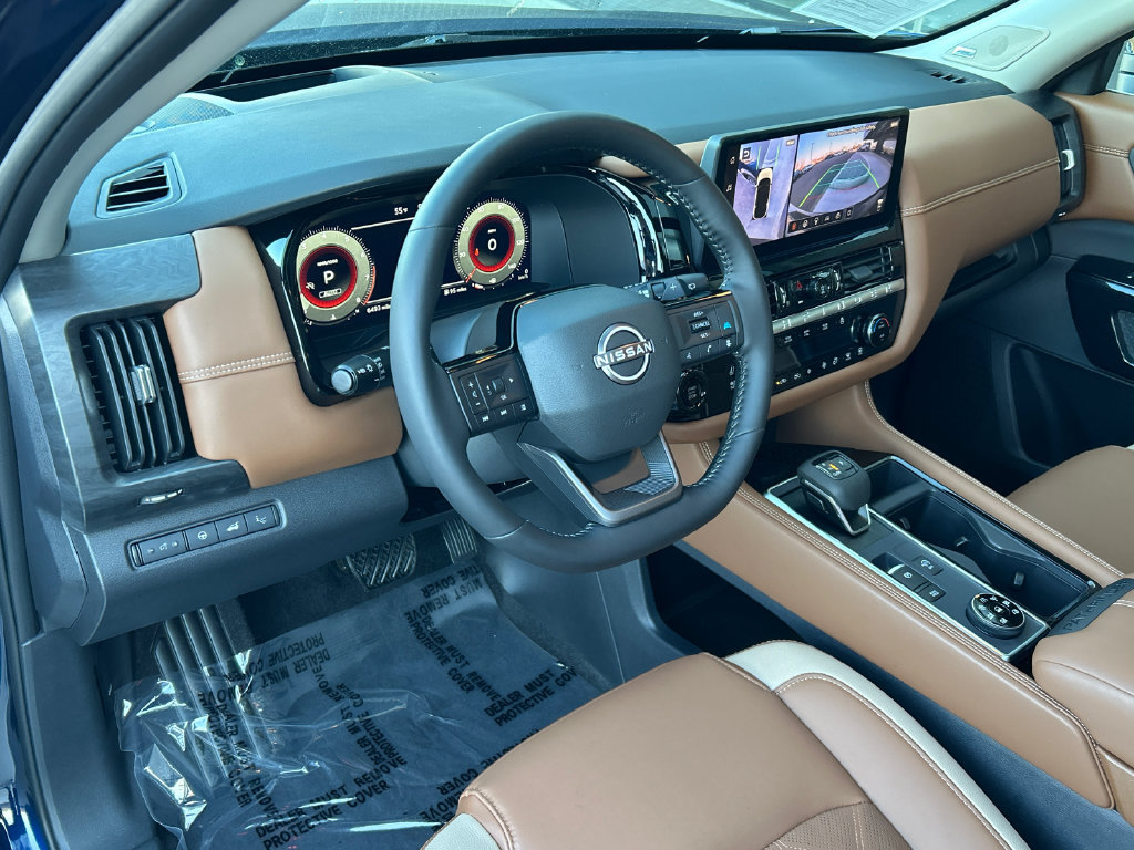 Used 2026 Nissan Pathfinder Platinum AWD/4WD image 15