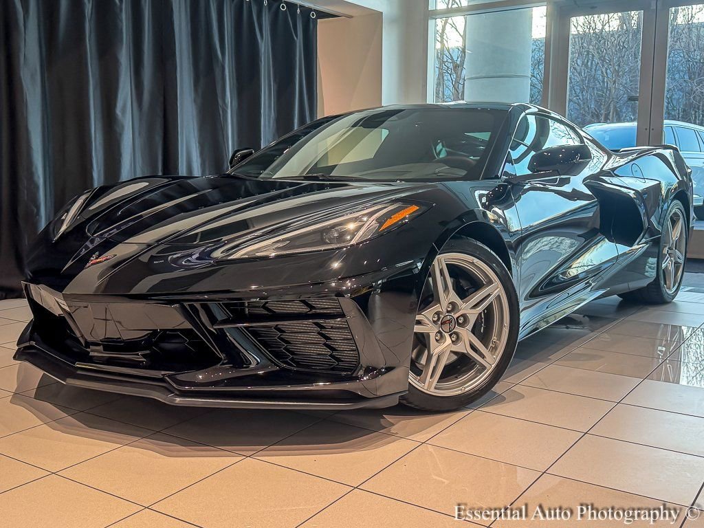 Used 2024 Chevrolet Corvette Stingray Coupe w/ Z51 Performance Package video 2