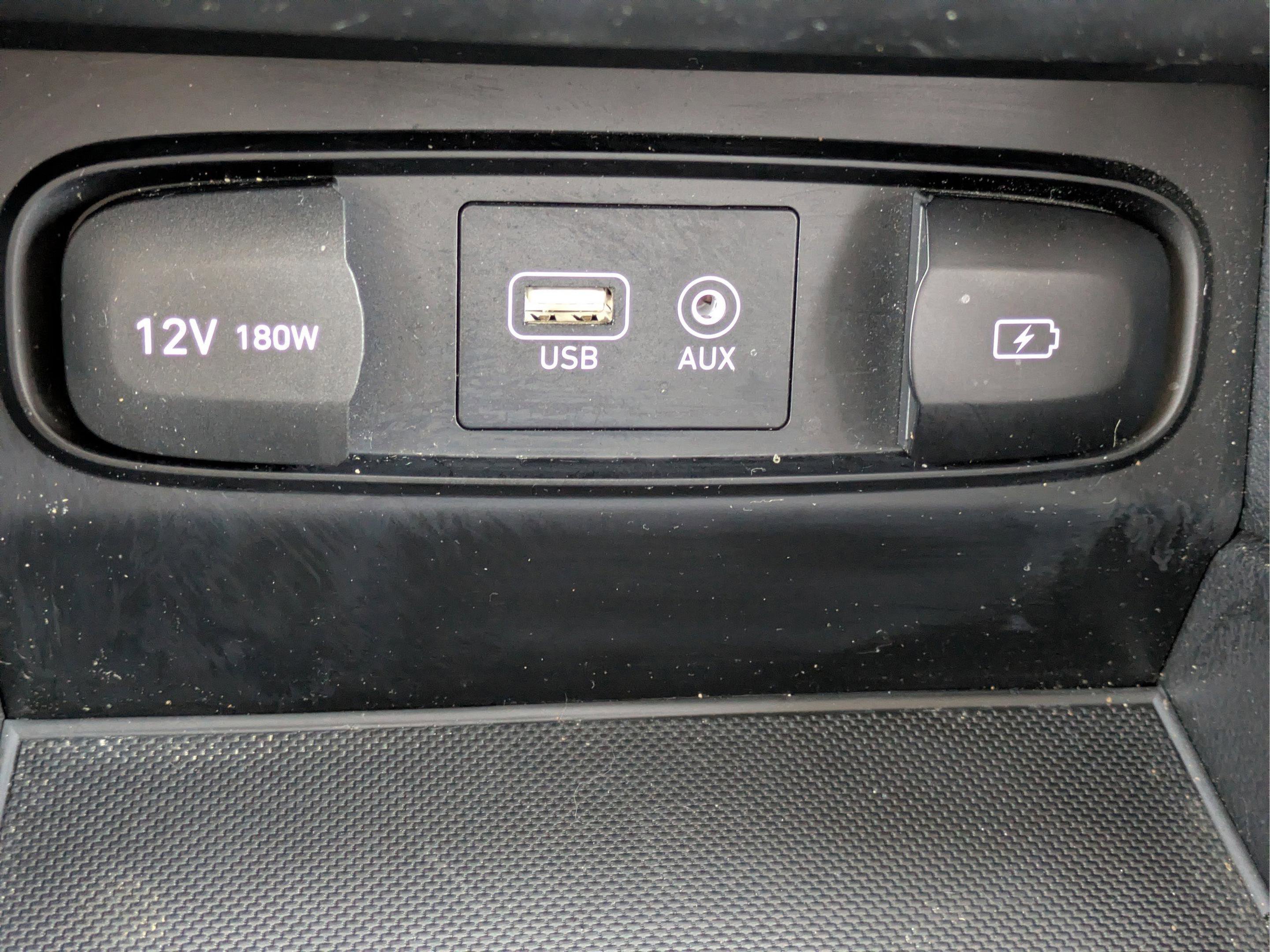 Used 2019 Hyundai Santa Fe SE image 19