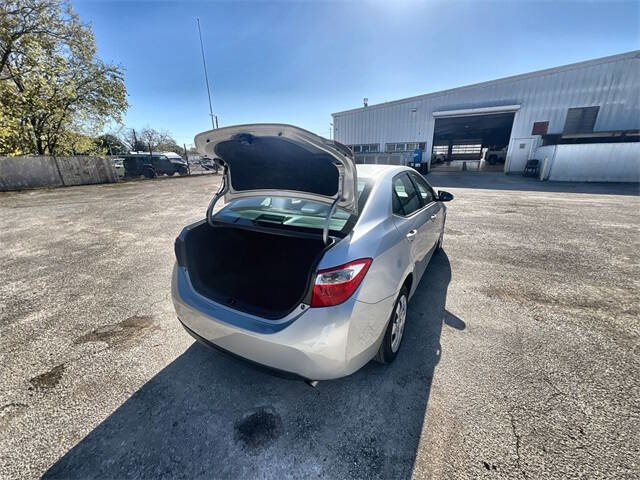 Used 2016 Toyota Corolla L image 24