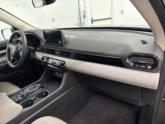 Certified 2023 Honda Pilot LX image 28