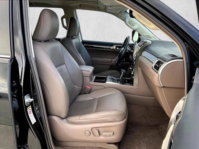 Used 2017 Lexus GX 460 w/ Navigation Package AWD/4WD image 9