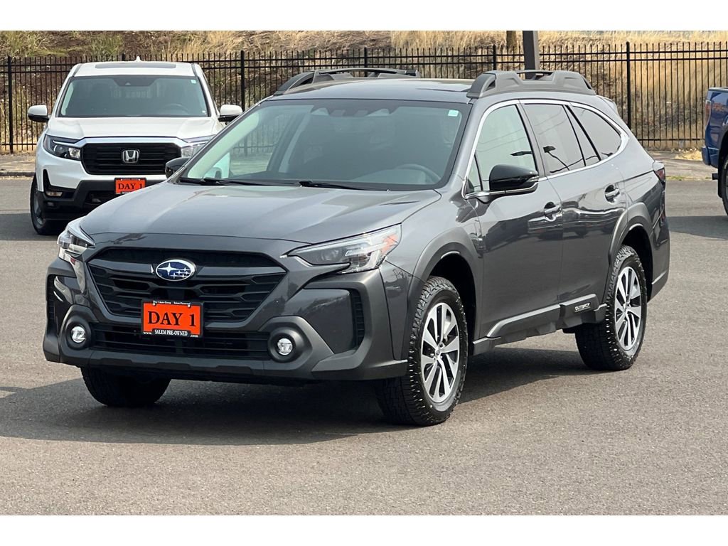 Used 2024 Subaru Outback Premium image 10