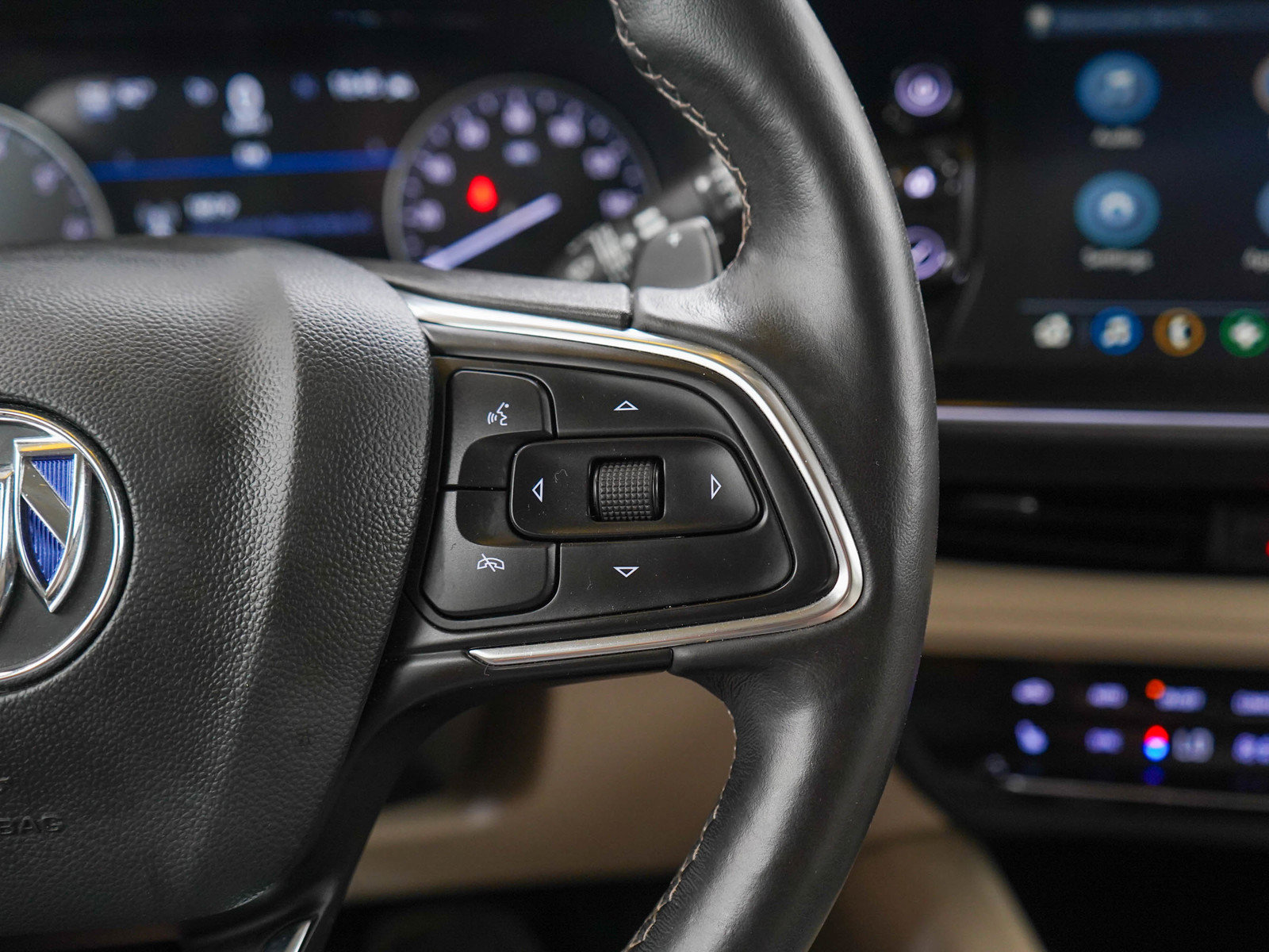Used 2021 Buick Envision Essence AWD/4WD image 26