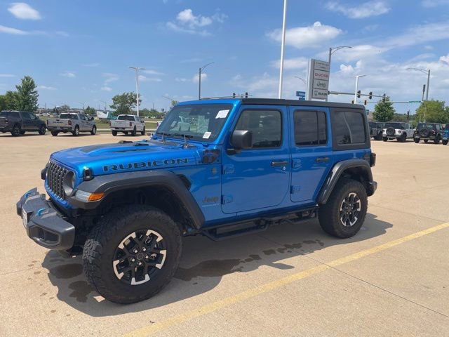 Used 2024 Jeep Wrangler Unlimited Rubicon 4xe w/ Convenience Group AWD/4WD image 6