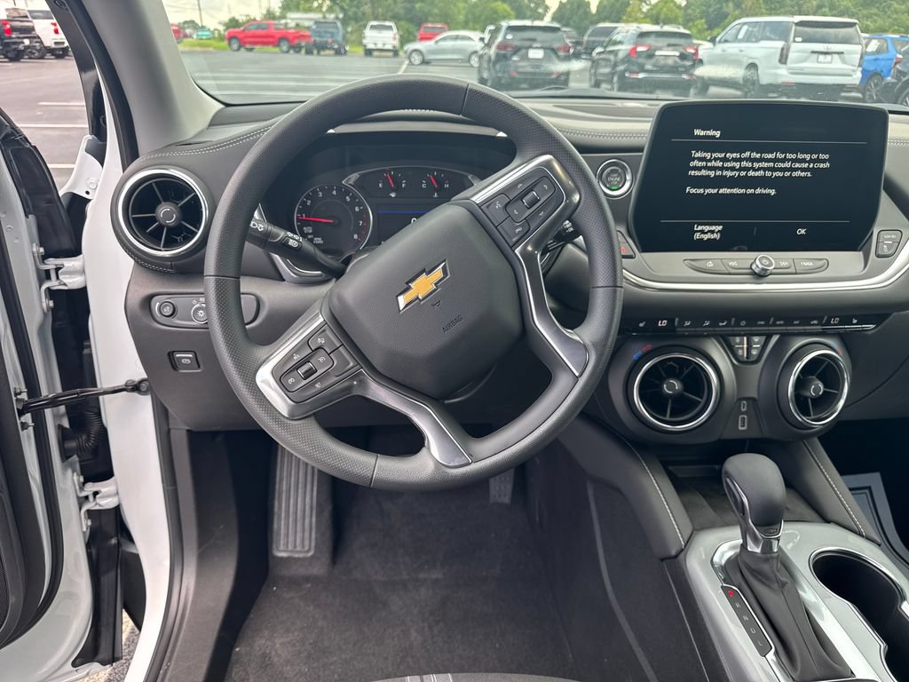 New 2026 Chevrolet Blazer LT w/ Convenience Package AWD/4WD image 16