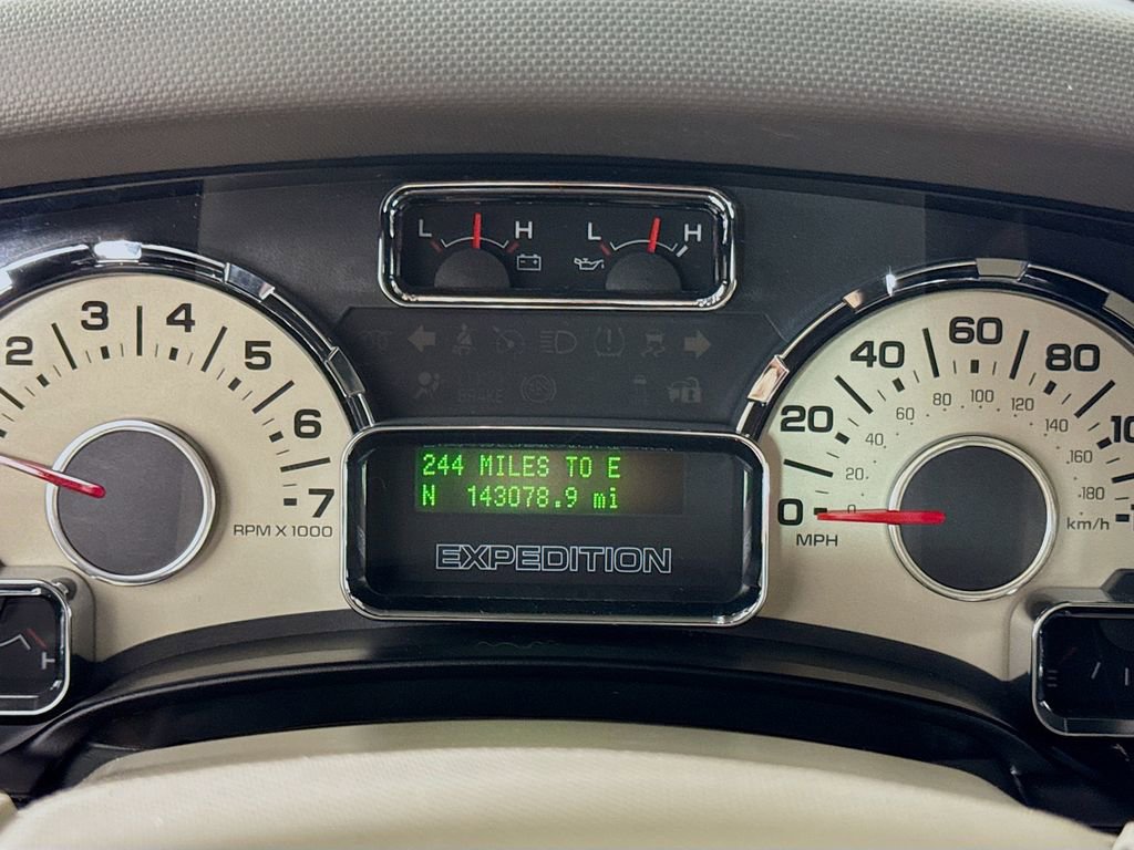 Used 2014 Ford Expedition EL Limited w/ Equipment Group 301A image 10