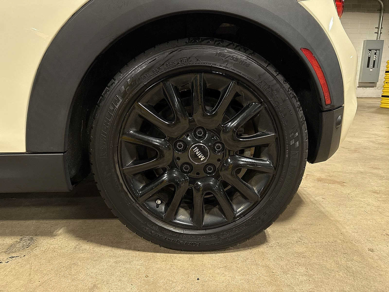 Used 2019 MINI Cooper S FWD image 10