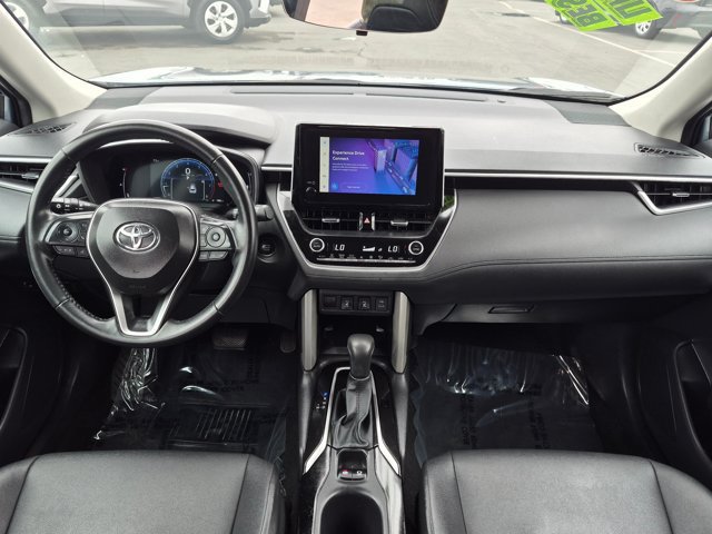 Used 2025 Toyota Corolla Cross XLE AWD/4WD image 15