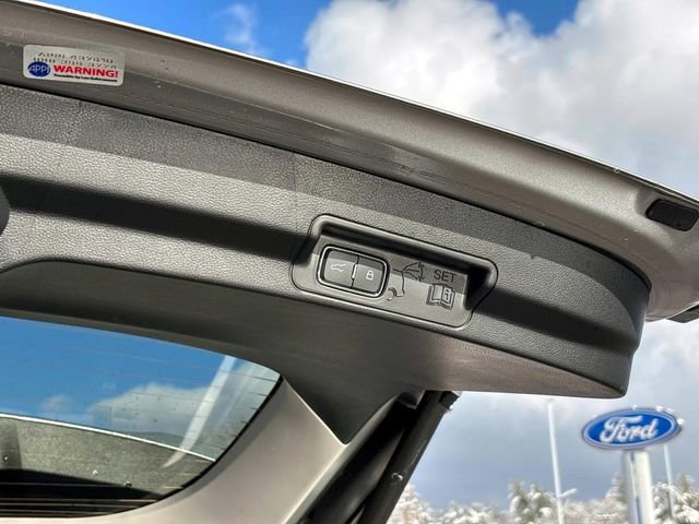 Used 2025 Ford Explorer Active w/ Active Comfort Package image 16