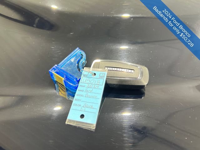 Used 2024 Ford Bronco Badlands image 30