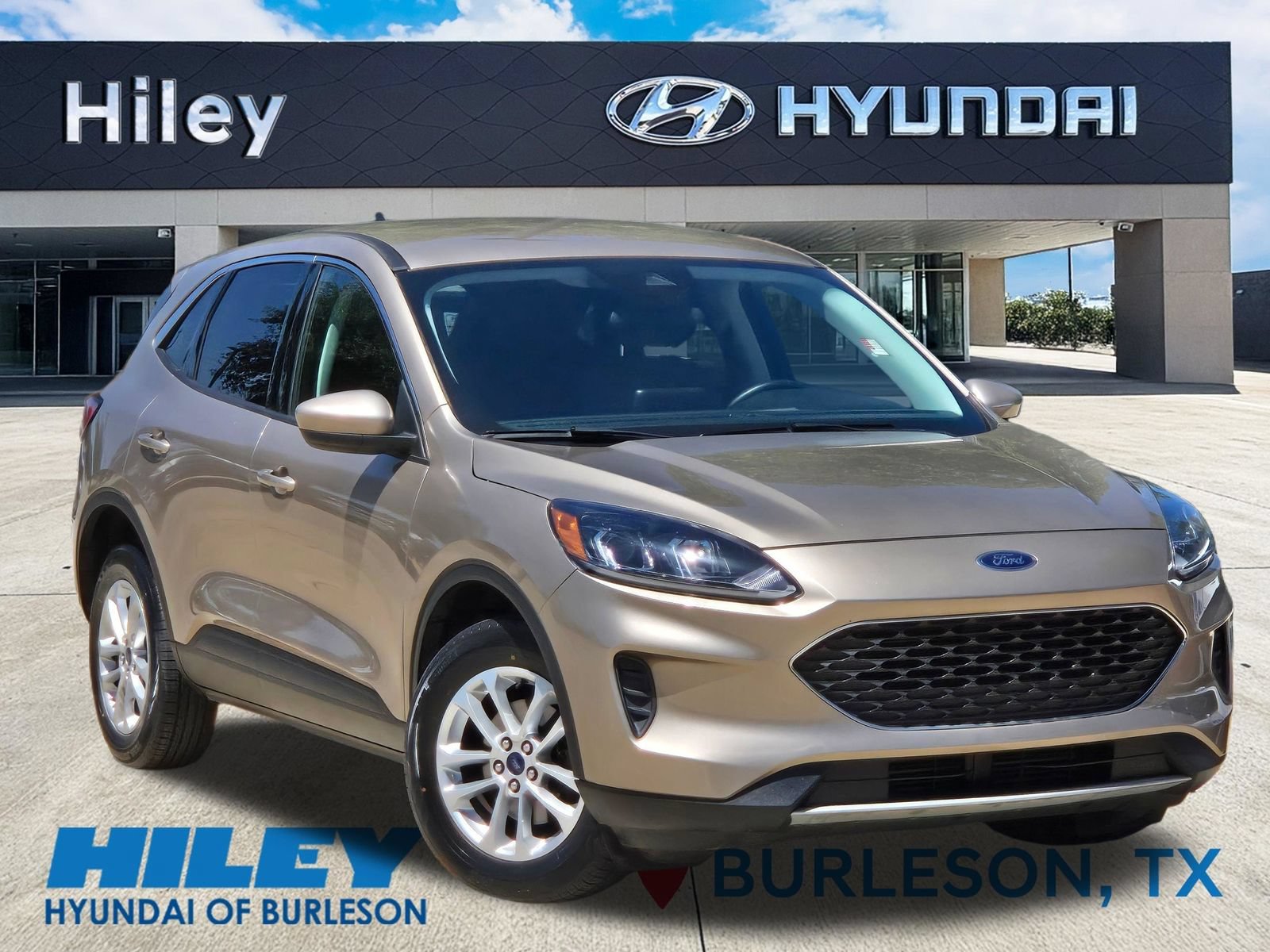 Used 2021 Ford Escape SE w/ Convenience Package AWD/4WD image 2