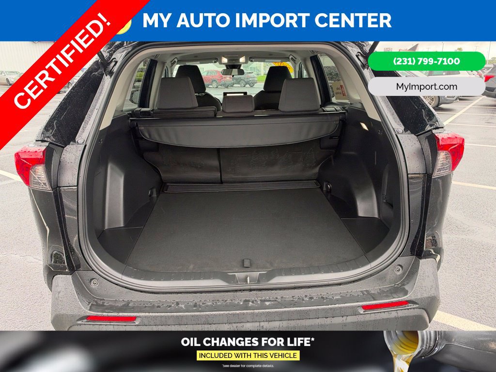 Used 2024 Toyota RAV4 AWD Hybrid image 27