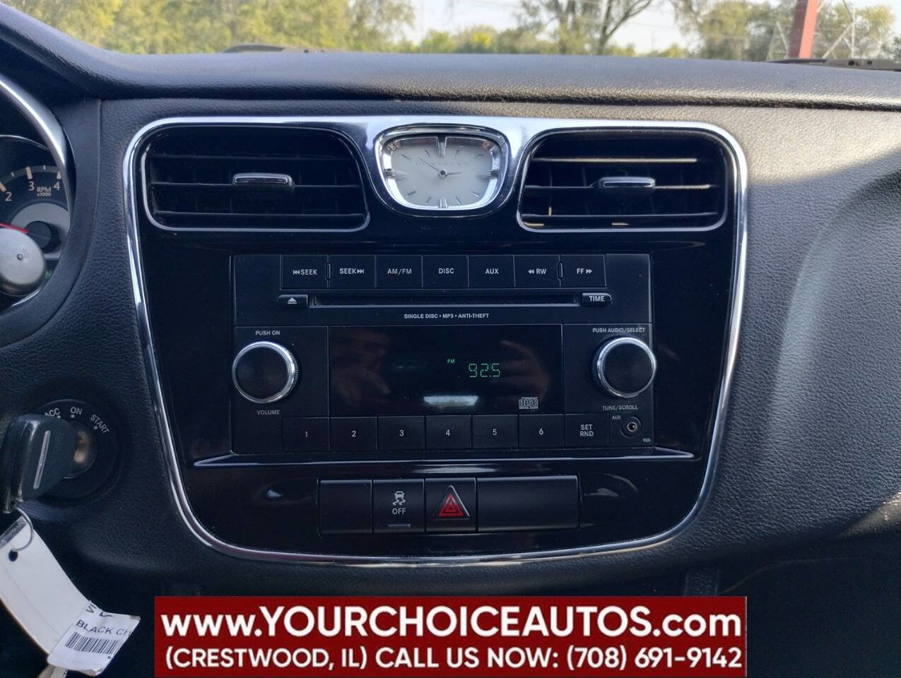 Used 2014 Chrysler 200 LX image 28