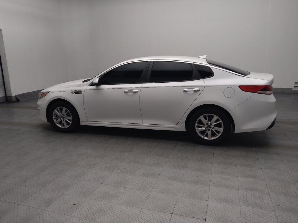 Used 2017 Kia Optima LX w/ Convenience Plus Package FWD image 3