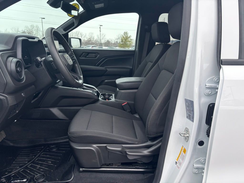 Used 2024 Chevrolet Colorado Trail Boss w/ Advanced Trailering Package image 16