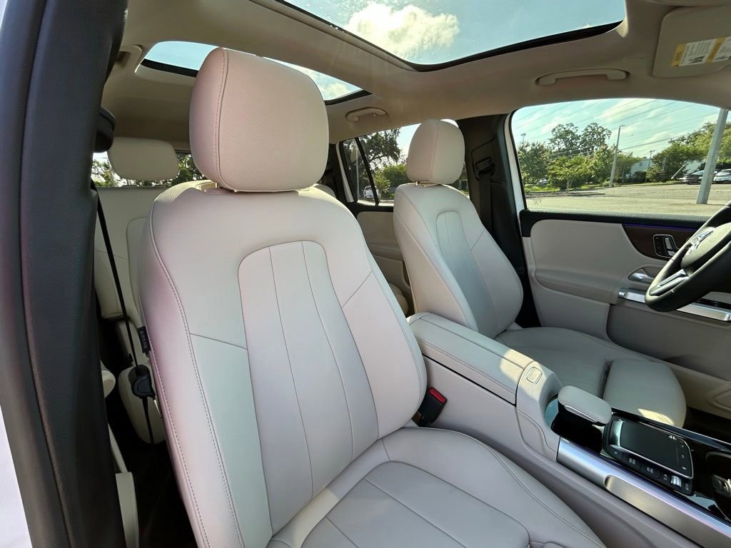 Used 2023 Mercedes-Benz GLB 250 4MATIC image 41