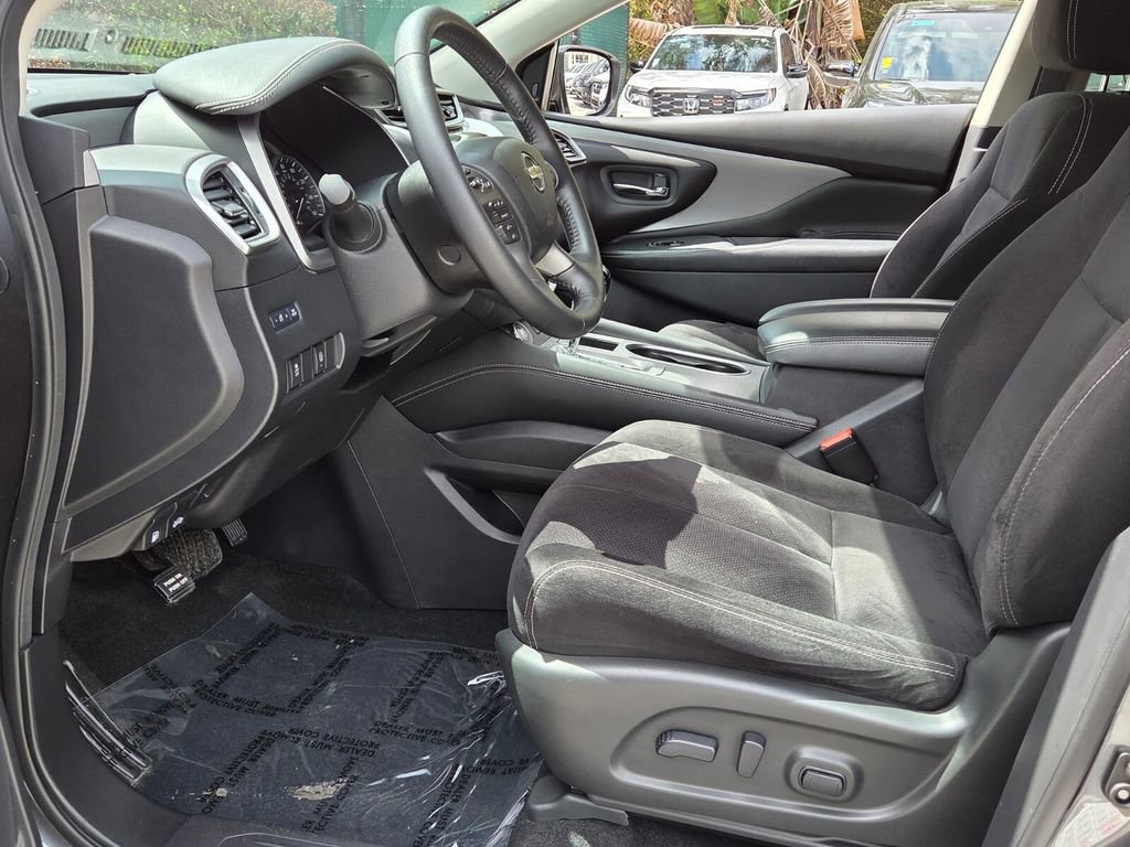 Used 2020 Nissan Murano SV image 9