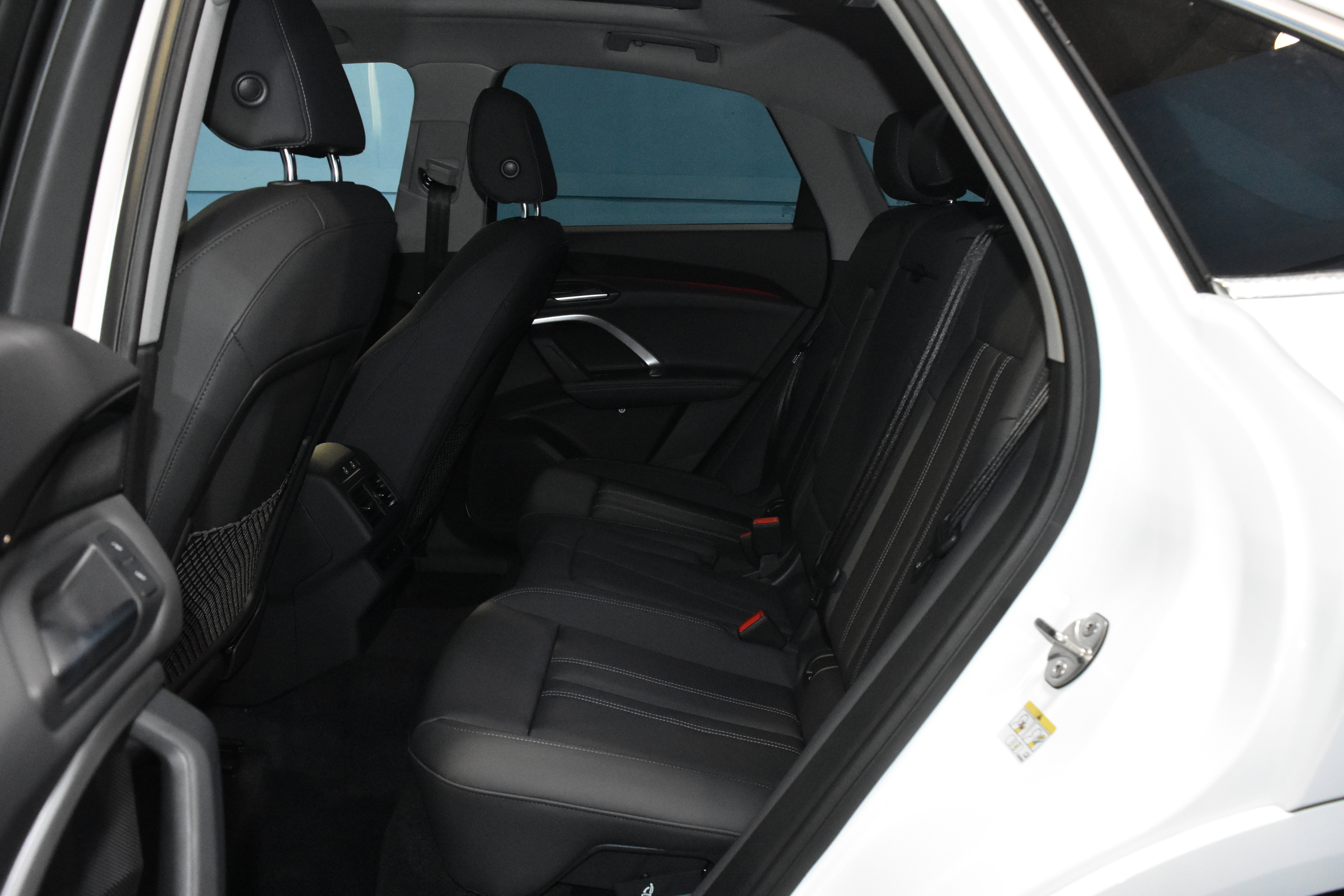 New 2025 Audi Q5 Premium image 16