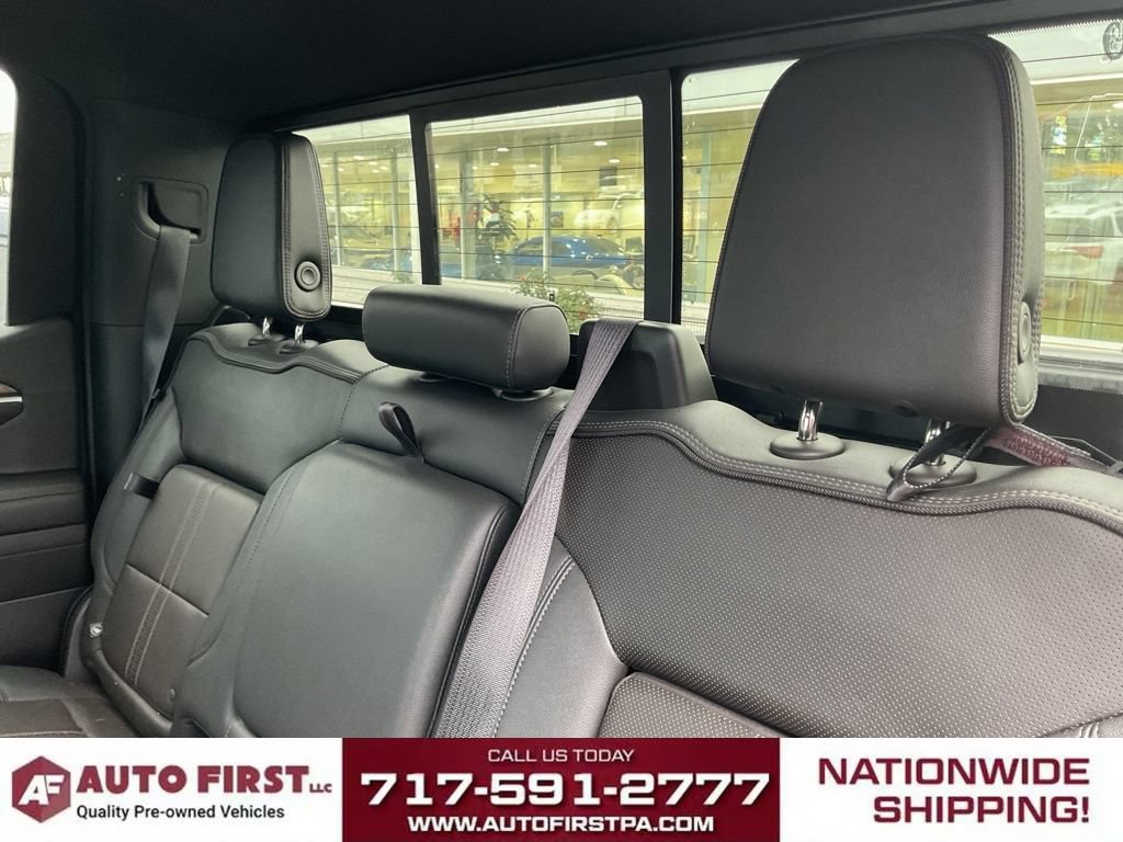 Used 2022 Chevrolet Silverado 1500 High Country w/ High Country Premium Package AWD/4WD image 14