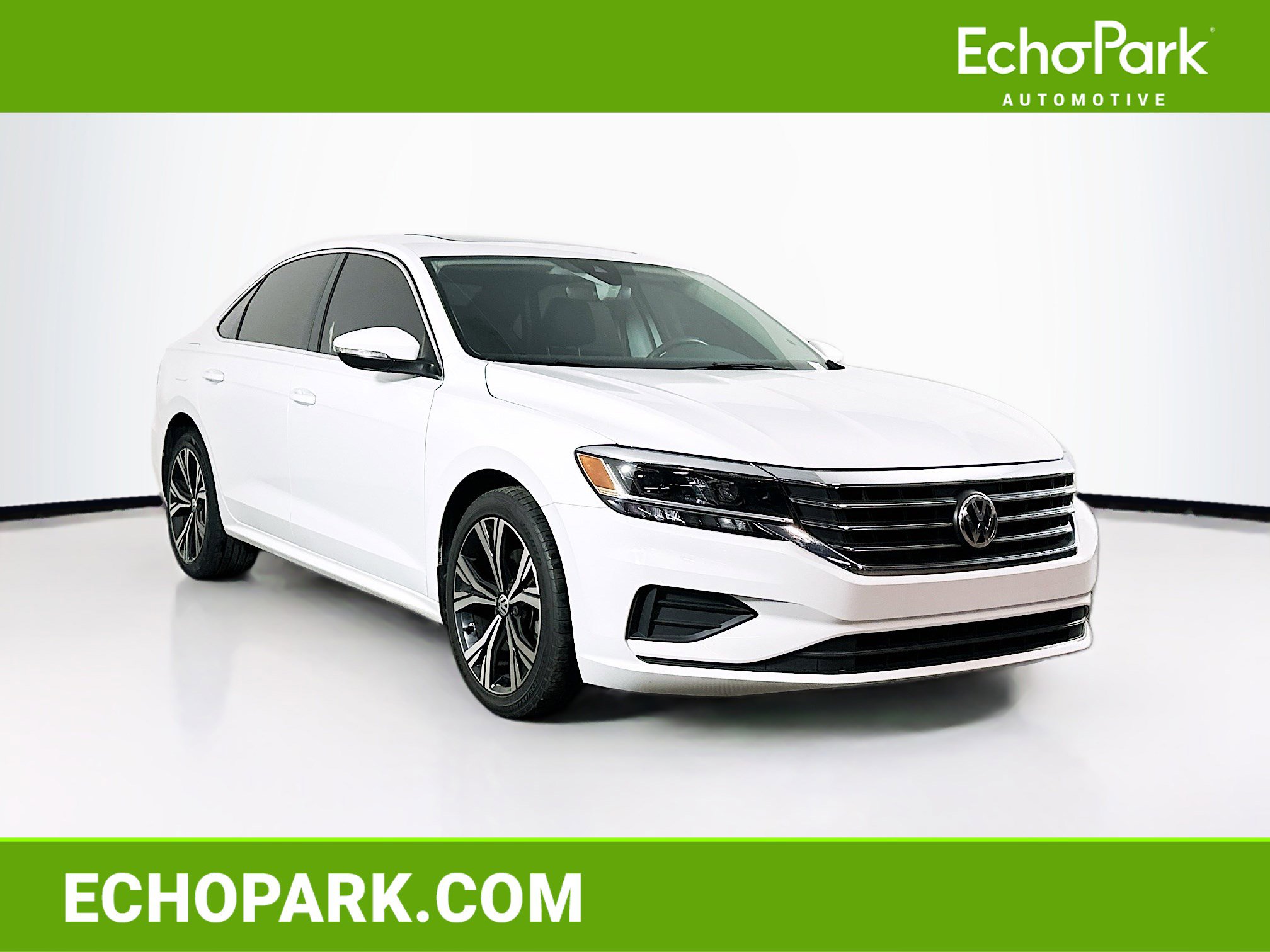 Used 2021 Volkswagen Passat 2.0T SE image 1