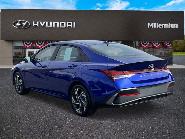 Certified 2025 Hyundai Elantra Sport FWD image 5