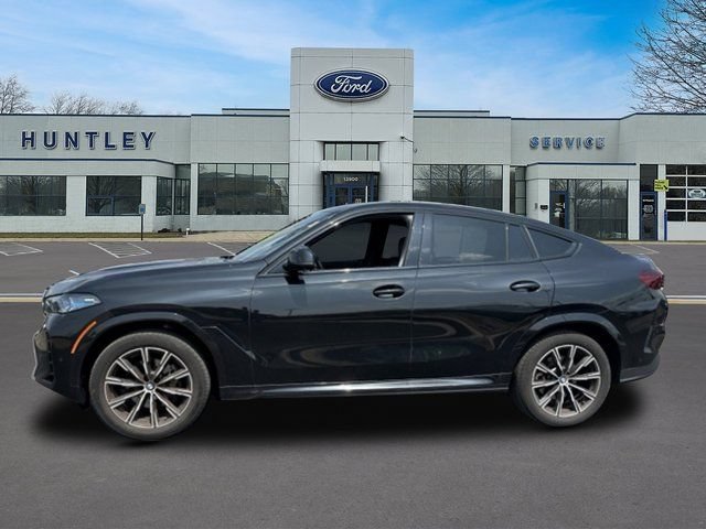Used 2025 BMW X6 xDrive40i w/ Climate Comfort Package AWD/4WD image 6