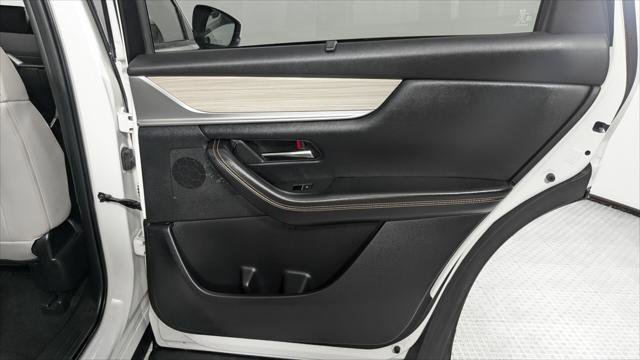 Used 2024 MAZDA CX-90 Plug-In Hybrid w/ Premium Pkg image 22