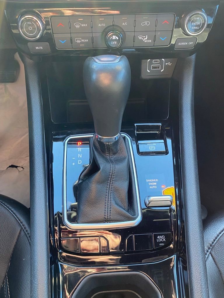 Used 2023 Jeep Compass Limited w/ Sun and Sound Group image 24