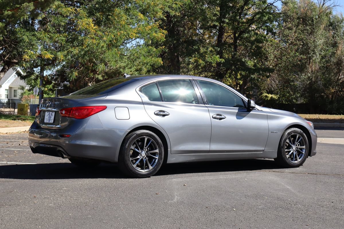 Used 2015 INFINITI Q50 Premium w/ Deluxe Technology Package AWD/4WD image 5