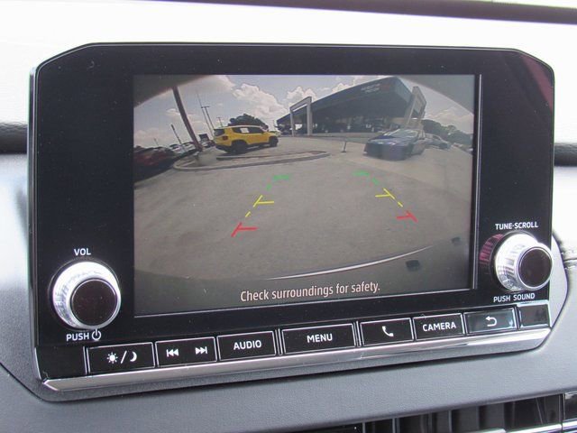 New 2025 Mitsubishi Outlander ES image 14