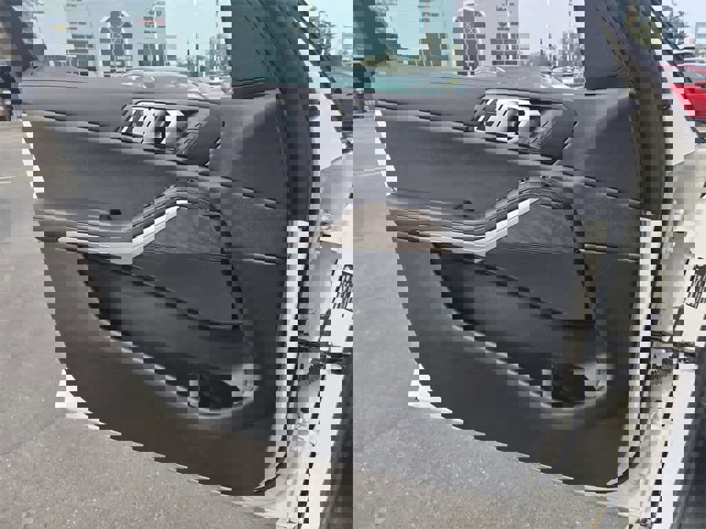 Used 2022 BMW X5 sDrive40i w/ Premium Package image 18