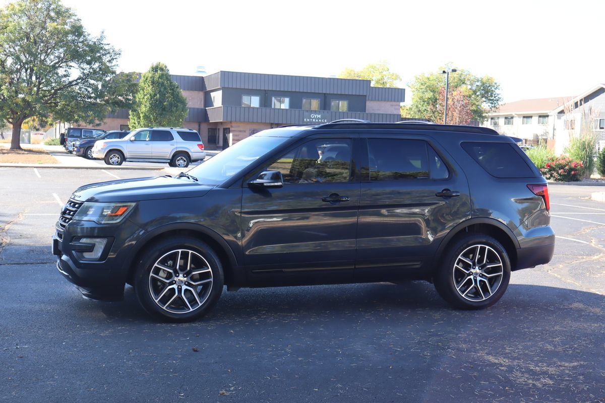 Used 2017 Ford Explorer Sport AWD/4WD image 10