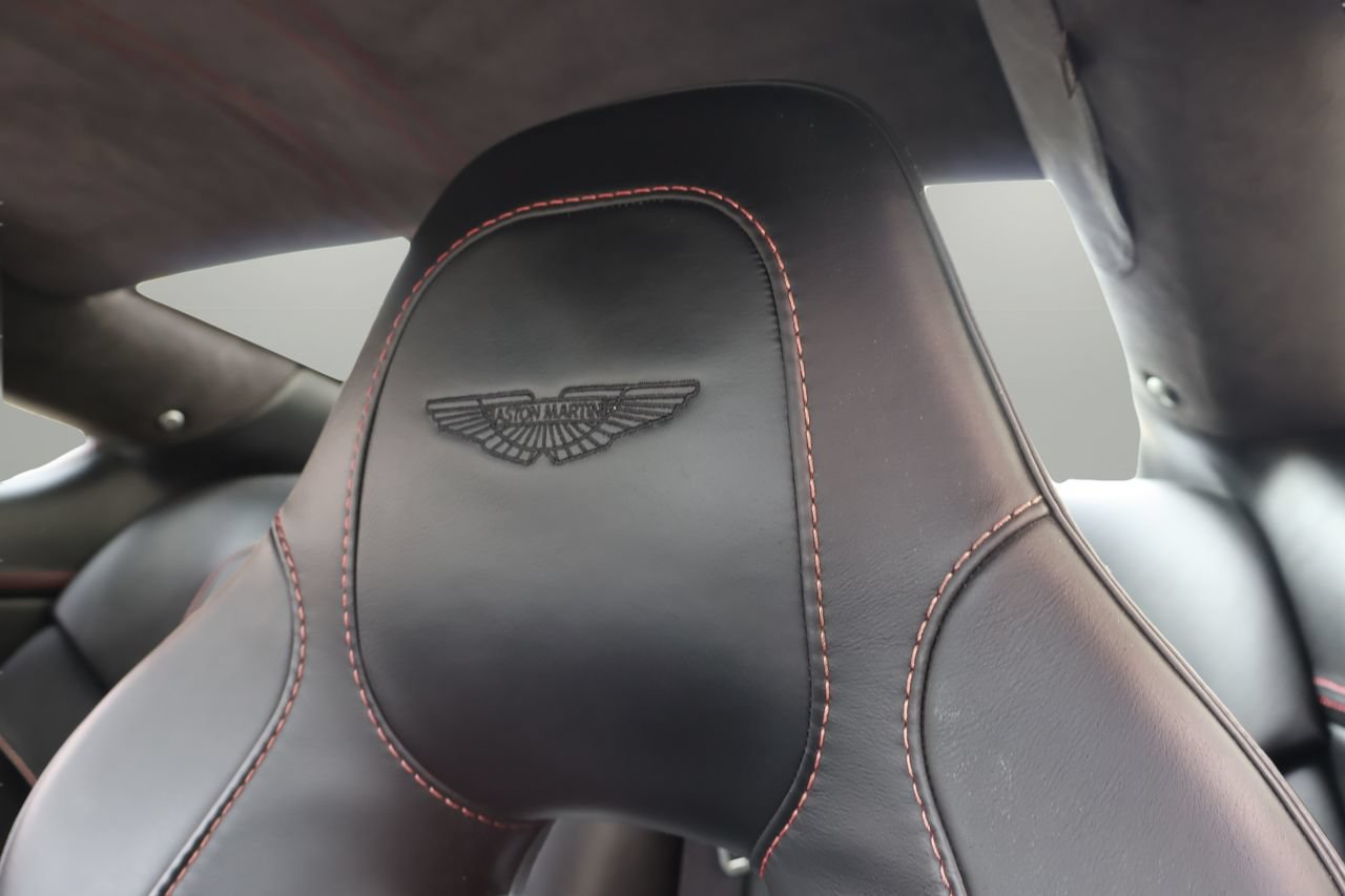 Used 2014 Aston Martin Vanquish Coupe RWD image 13