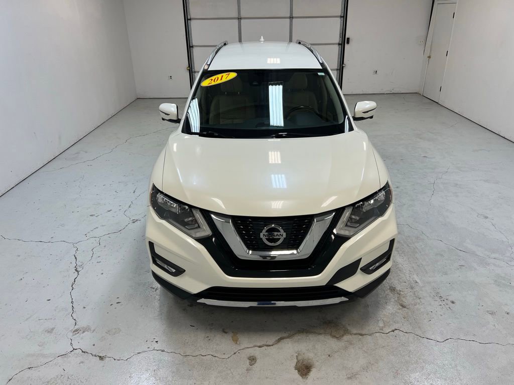 Used 2017 Nissan Rogue SL image 6