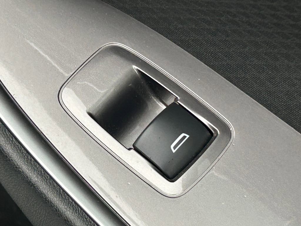 Used 2017 Chevrolet Malibu LS w/ LPO, Convenience Package 1 image 31