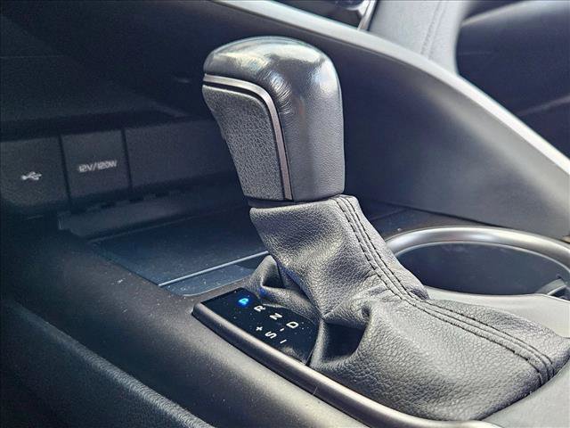 Used 2022 Toyota Camry SE FWD image 11