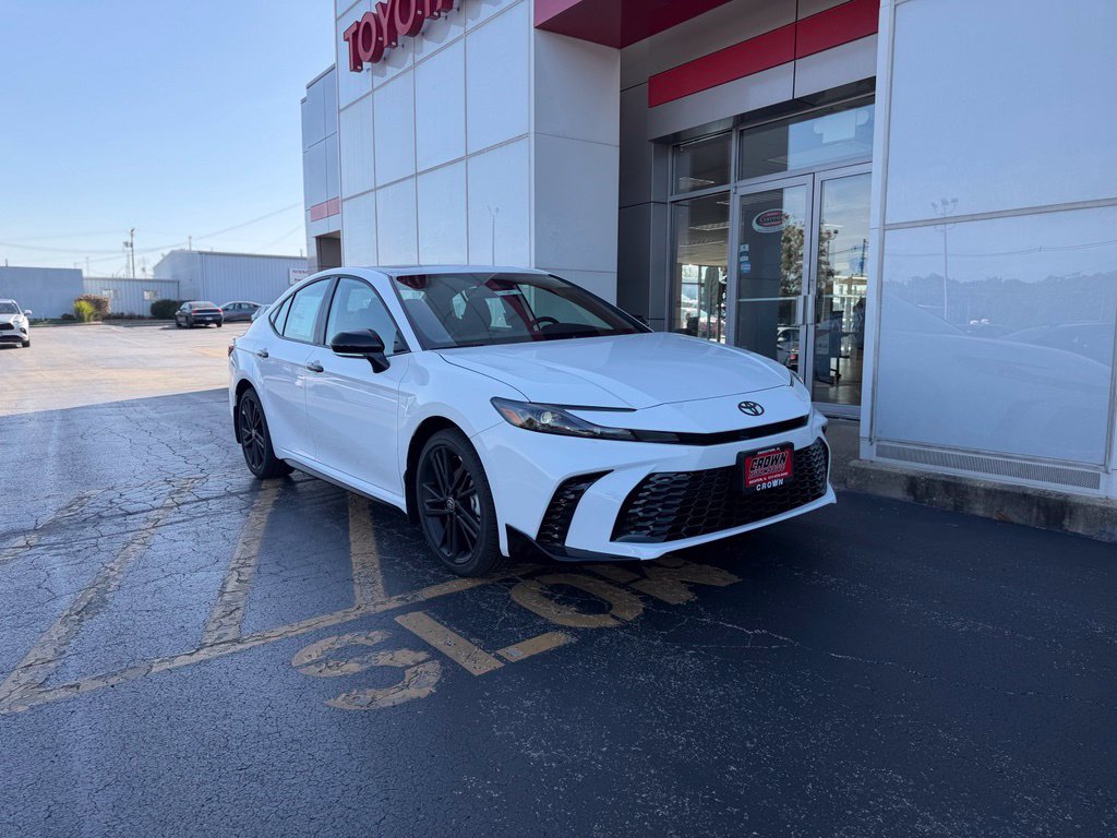 New 2026 Toyota Camry Hybrid AWD/4WD image 5