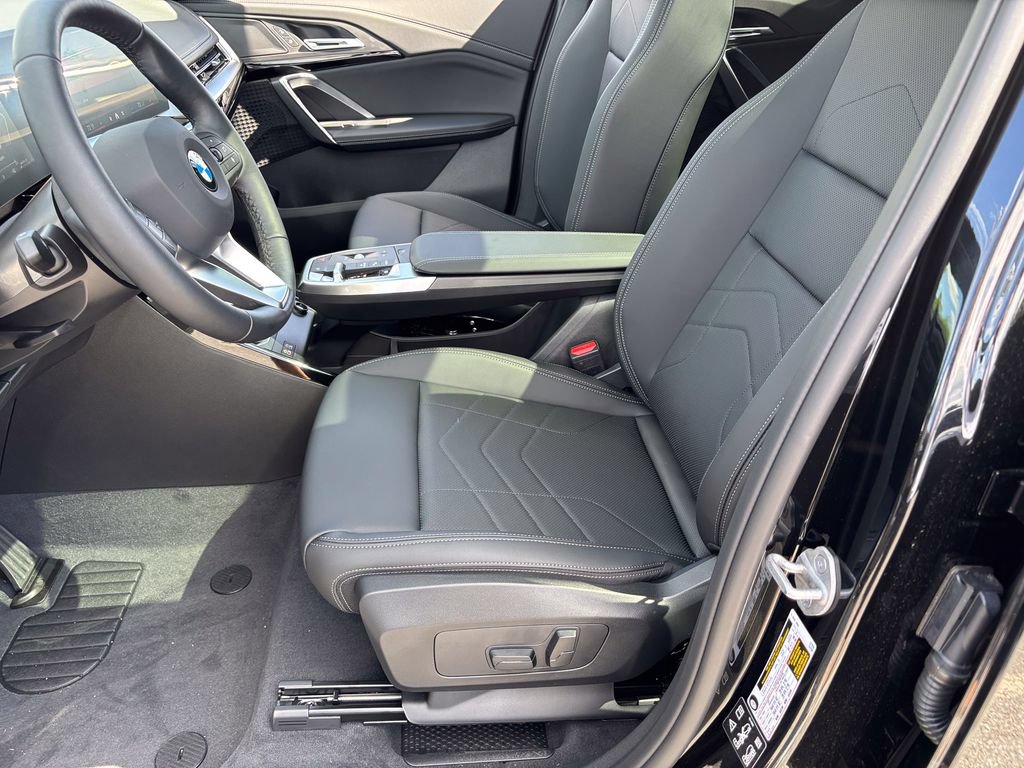New 2026 BMW X1 xDrive28i w/ Technology Package AWD/4WD image 12