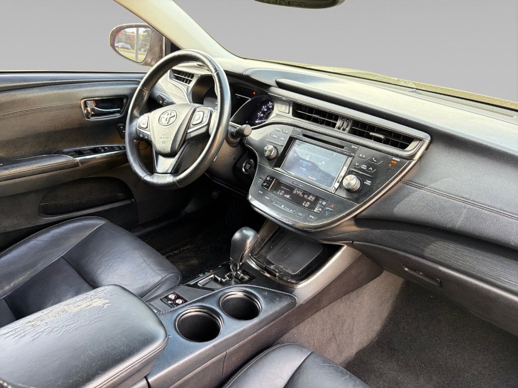 Used 2016 Toyota Avalon Touring w/ Protection Package FWD image 6