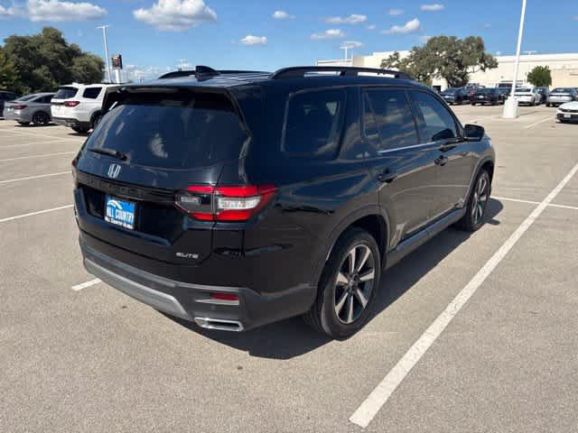 Used 2025 Honda Pilot Elite image 5