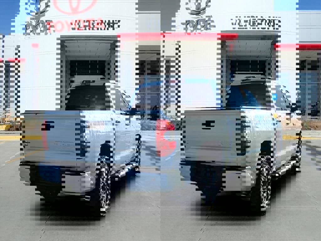 Used 2020 Toyota Tundra Platinum image 4