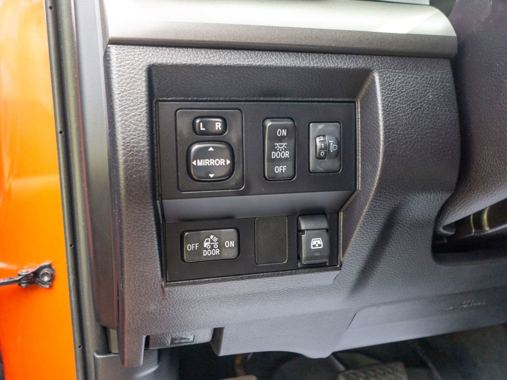 Used 2016 Toyota Tundra SR5 w/ TRD Off Road Package image 20