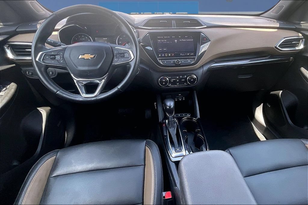 Used 2022 Chevrolet TrailBlazer ACTIV w/ Technology Package FWD image 7