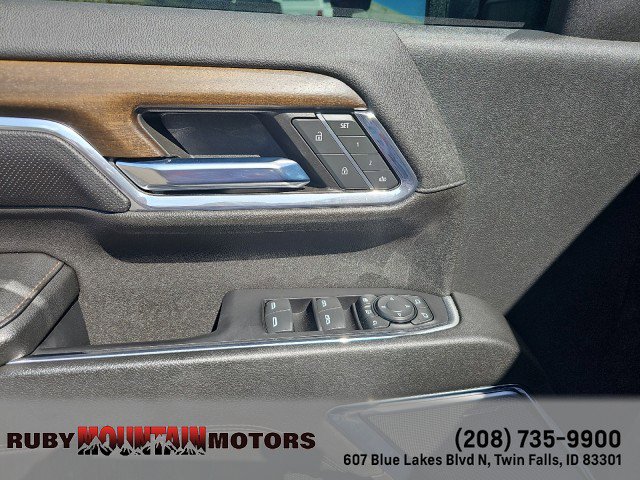 Used 2024 Chevrolet Silverado 3500 High Country w/ High Country Premium Package AWD/4WD image 12