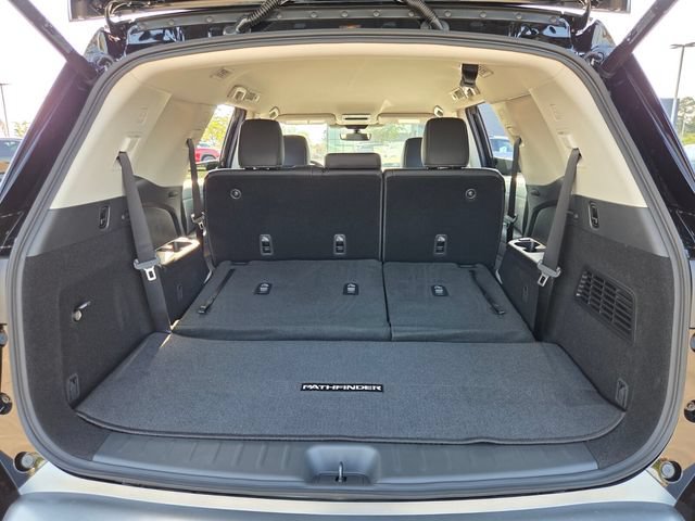 New 2026 Nissan Pathfinder SL FWD image 15