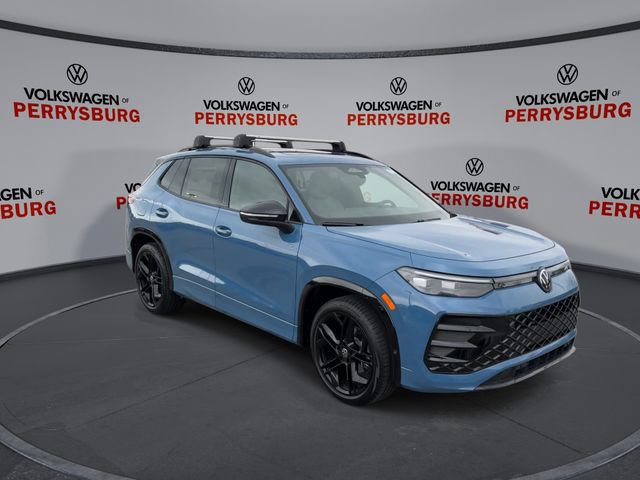 New 2026 Volkswagen Tiguan SE R-Line FWD image 2