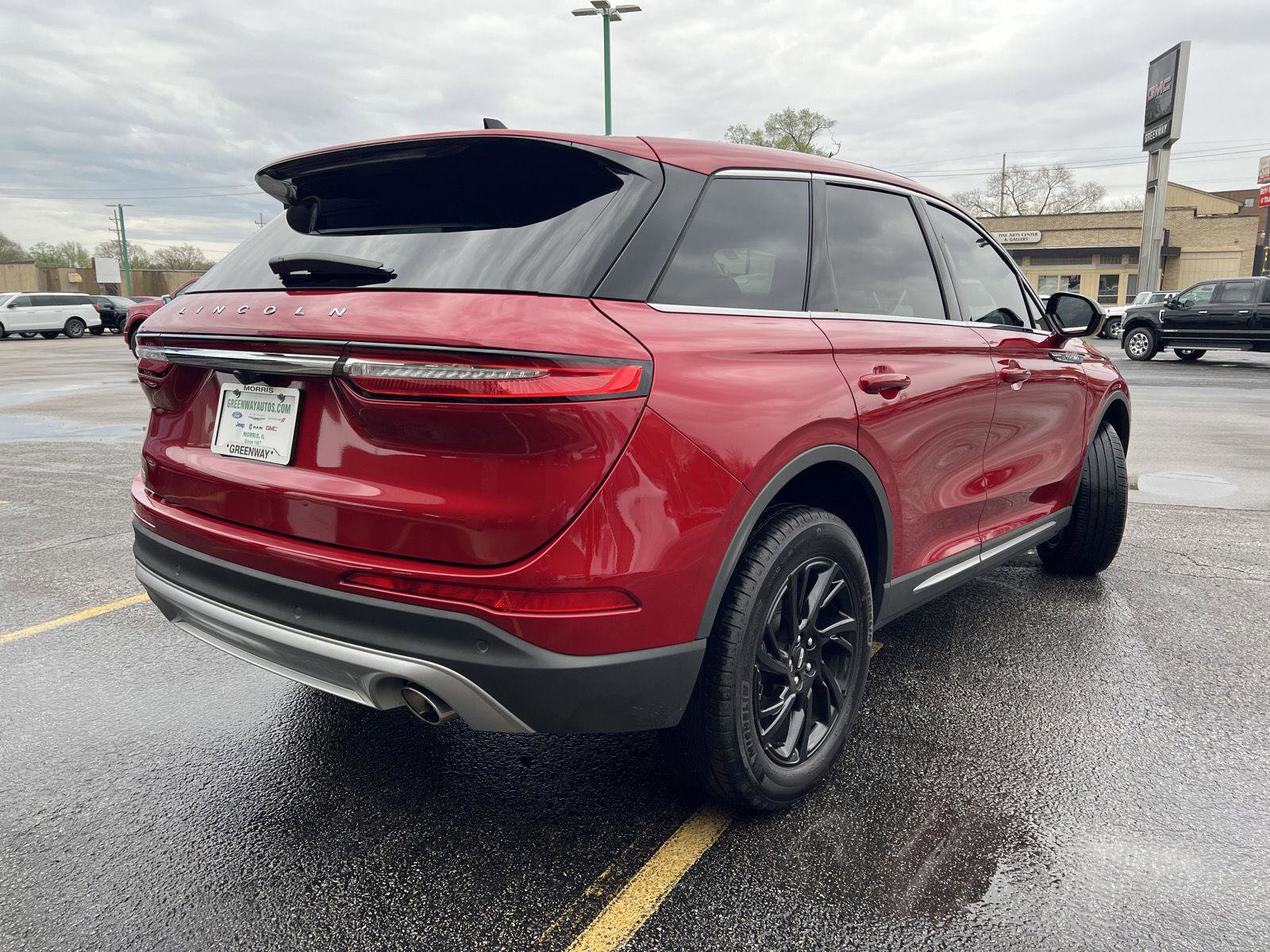Used 2025 Lincoln Corsair AWD image 5