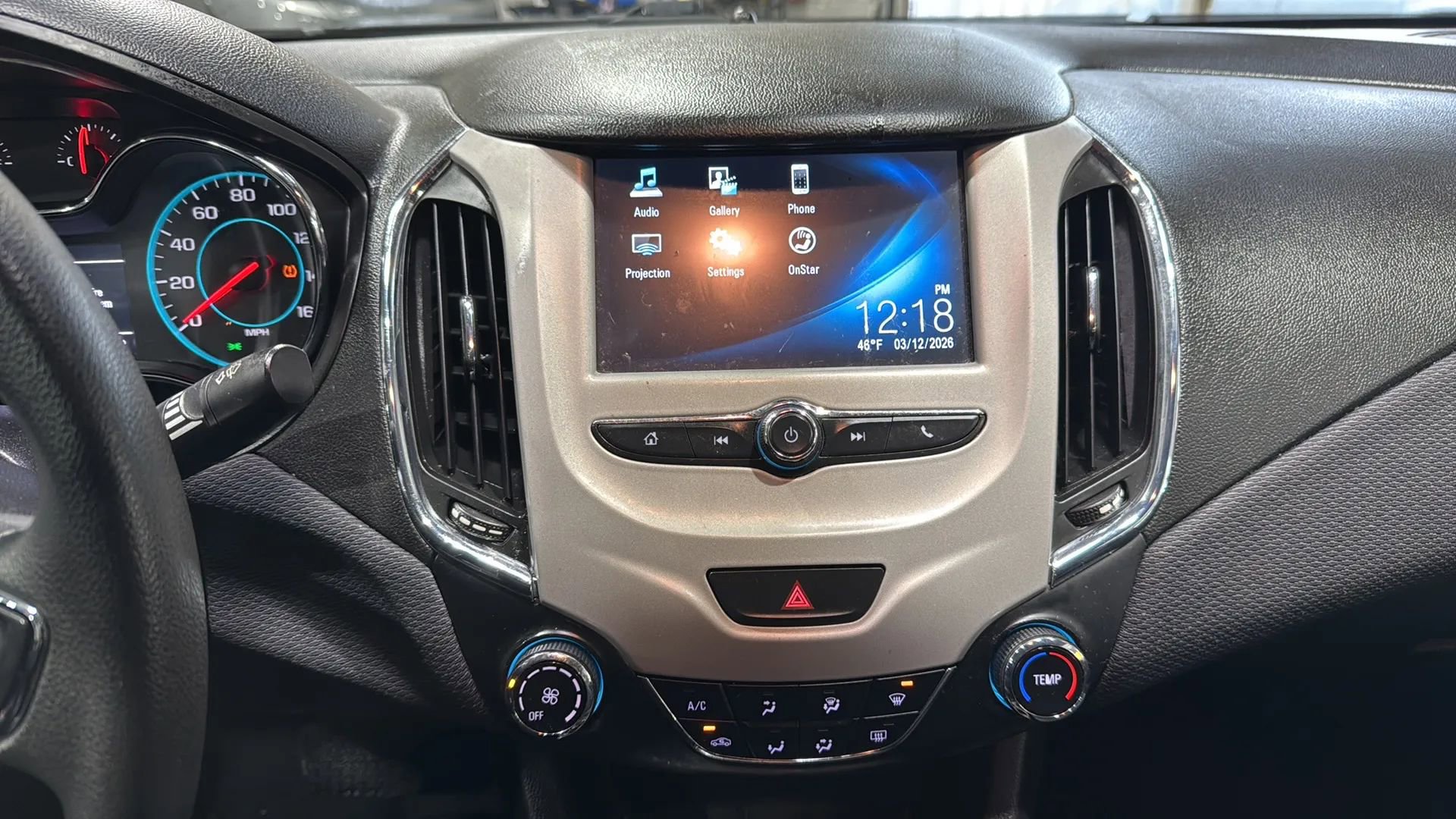 Used 2018 Chevrolet Cruze LS image 16