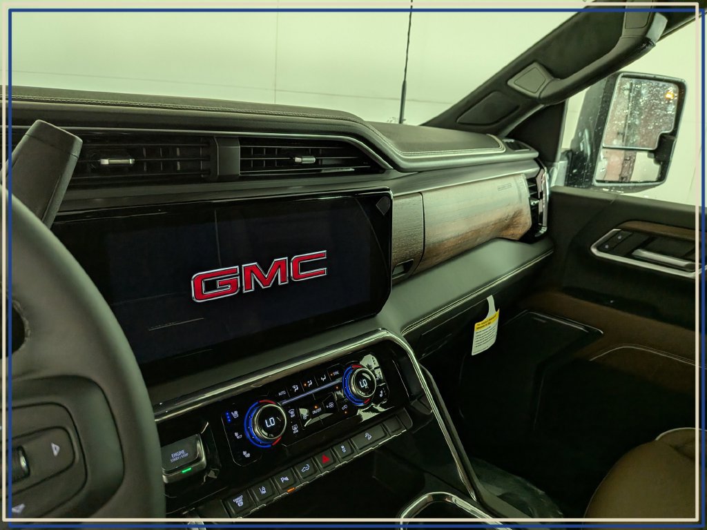 New 2026 GMC Sierra 3500 Denali Ultimate AWD/4WD image 21